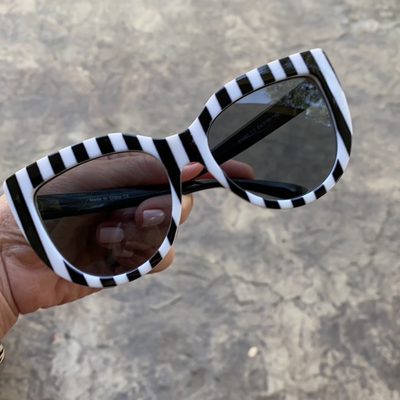 Pinstripe Cateye Sunglasses - Picture 5 of 5